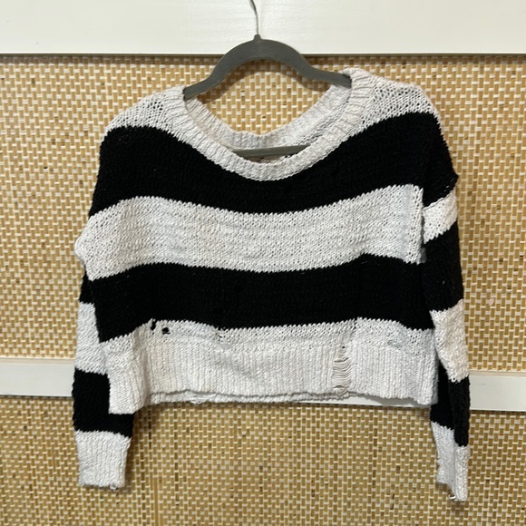 Hollister Black & White Stripe Distressed Crop Sweater - Picture 1 of 5